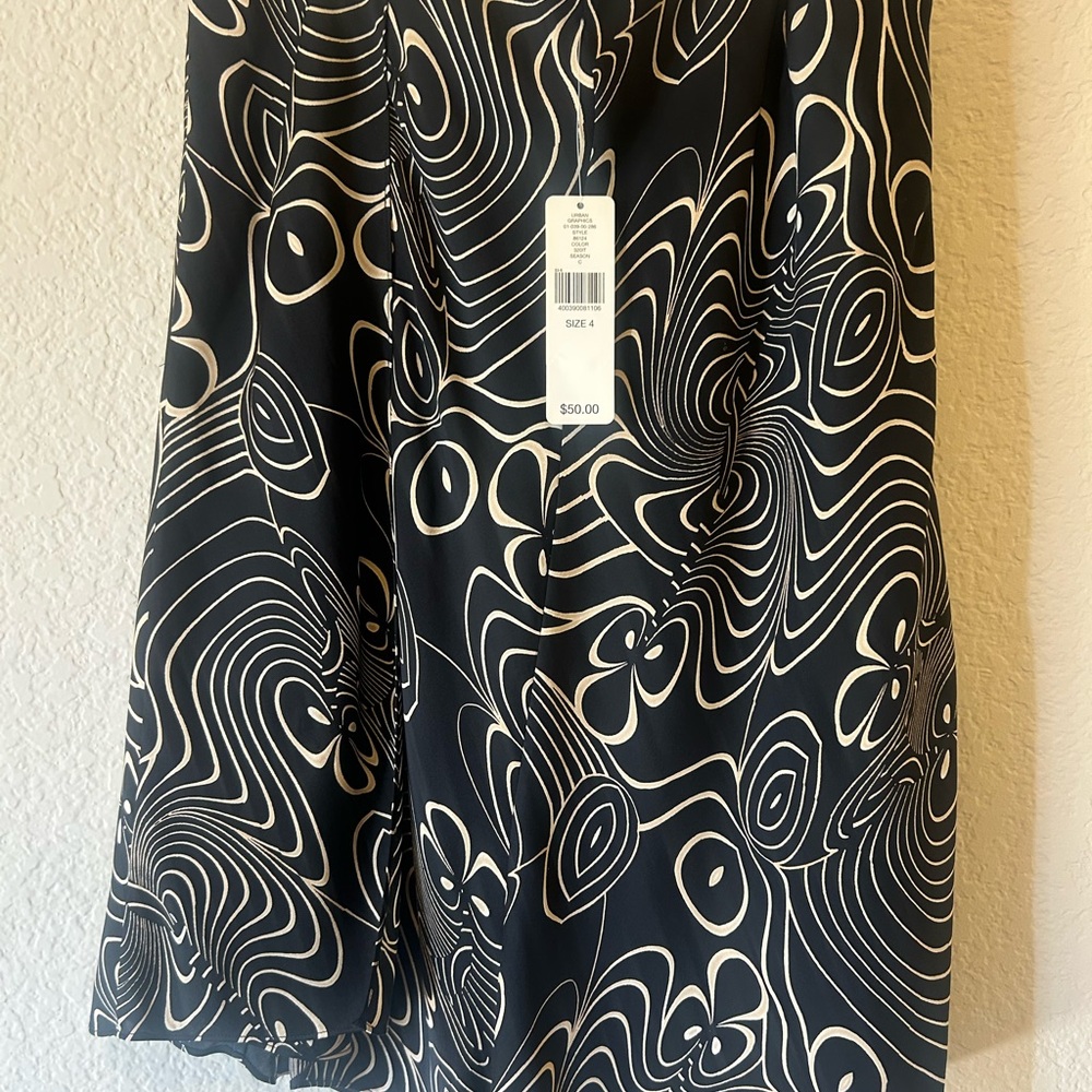 Black and White Patterned Skirt